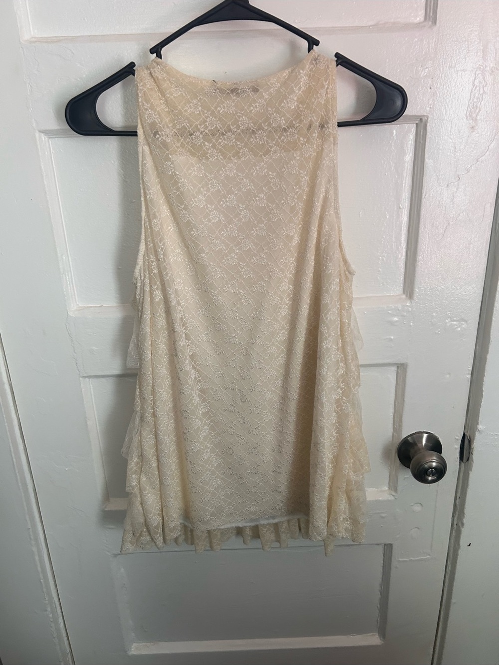 Paraphrase Ivory Lace Ruffle Tank - Picture 2 of 2